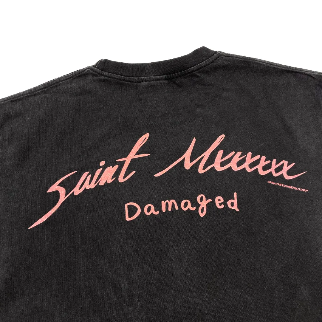 saint michael's new Red Boy and the Seven Fairies retro print old Vintage loose short-sleeved T-shirt. Digital white ink direct injection. The fabric is breathable and the pattern is three-dimensional and clear. Fabric: Double yarn 240g Style number: S886 Size: S-M-L-XL Color: Washed black Price: P118